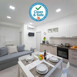 https://ines-riviera-holiday.hotelitalianriviera.com